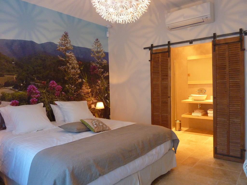 Les Mazets Du Luberon Bed & Breakfast Puget Phòng bức ảnh