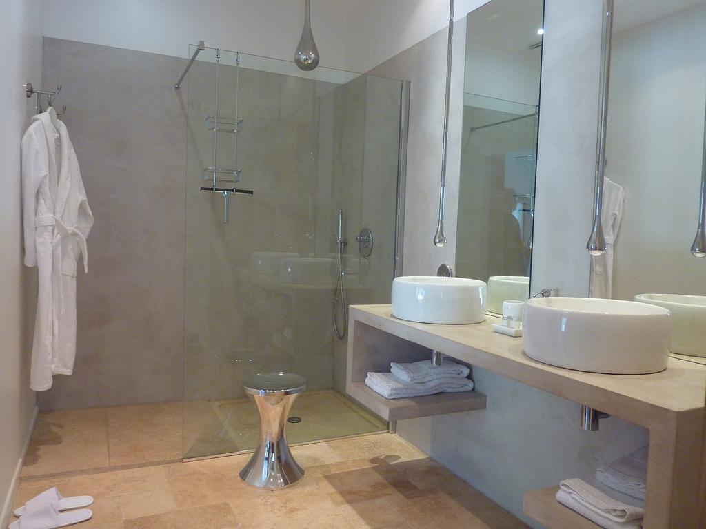 Les Mazets Du Luberon Bed & Breakfast Puget Phòng bức ảnh