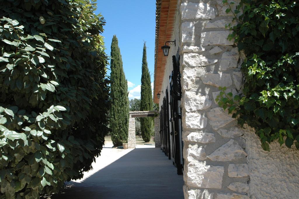Les Mazets Du Luberon Bed & Breakfast Puget Ngoại thất bức ảnh