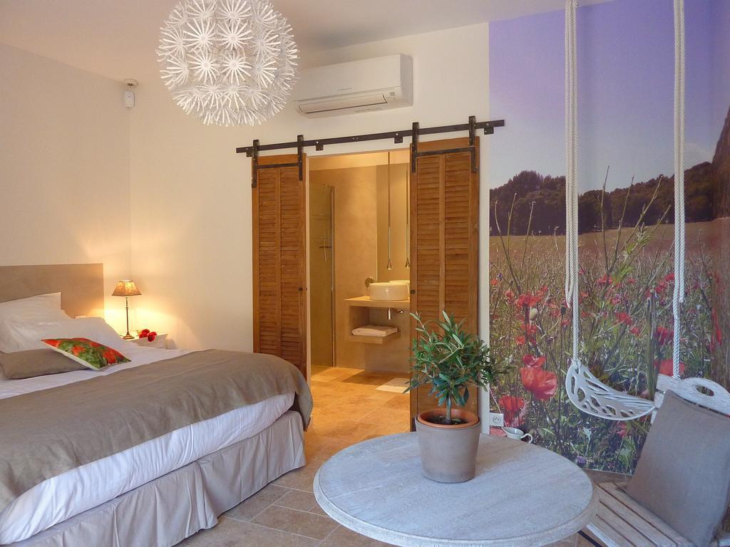 Les Mazets Du Luberon Bed & Breakfast Puget Phòng bức ảnh