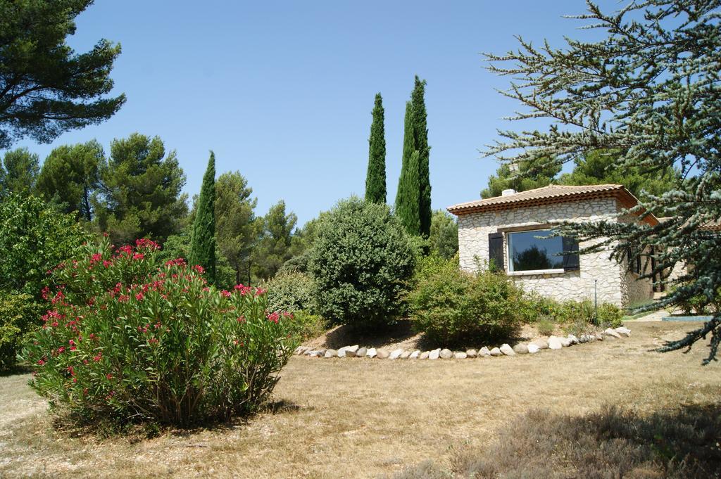 Les Mazets Du Luberon Bed & Breakfast Puget Ngoại thất bức ảnh