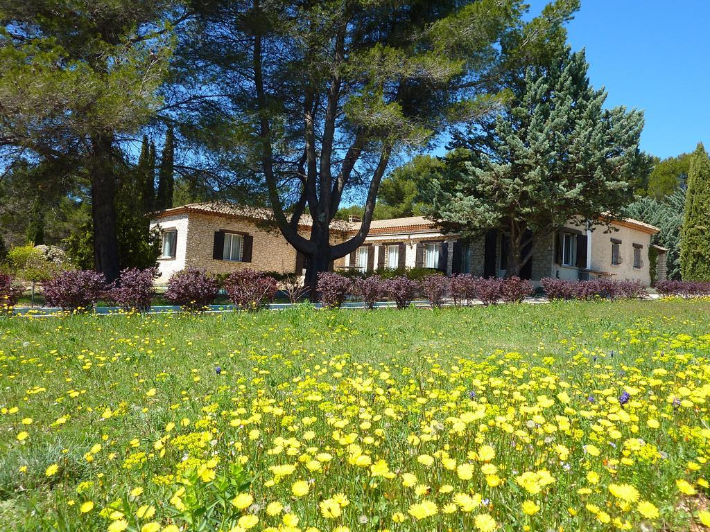 Les Mazets Du Luberon Bed & Breakfast Puget Ngoại thất bức ảnh