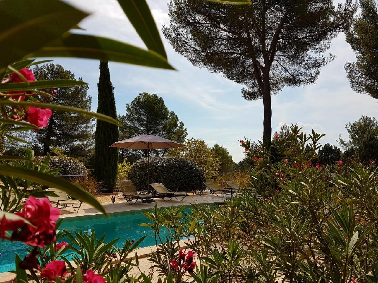 Les Mazets Du Luberon Bed & Breakfast Puget Ngoại thất bức ảnh
